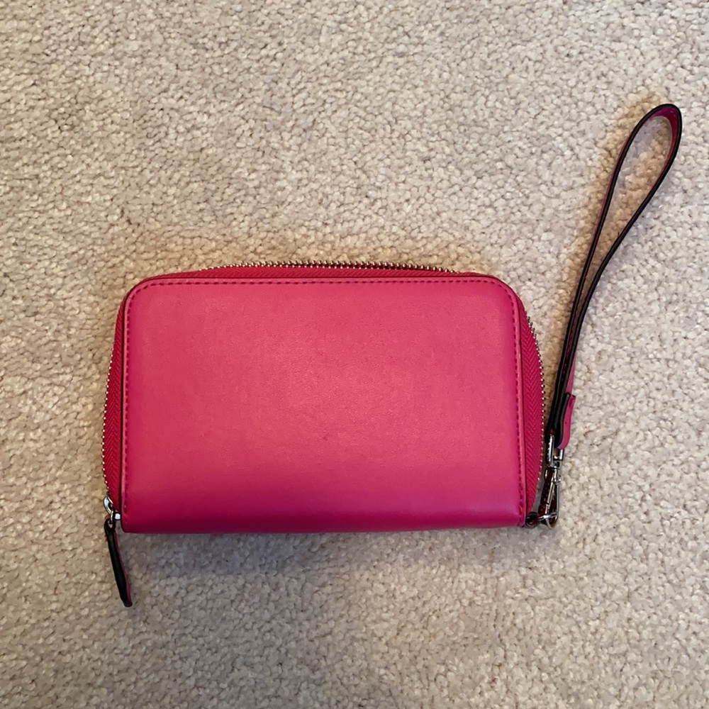 Vera Bradley pink leather wristlet - Picture 2 of 3